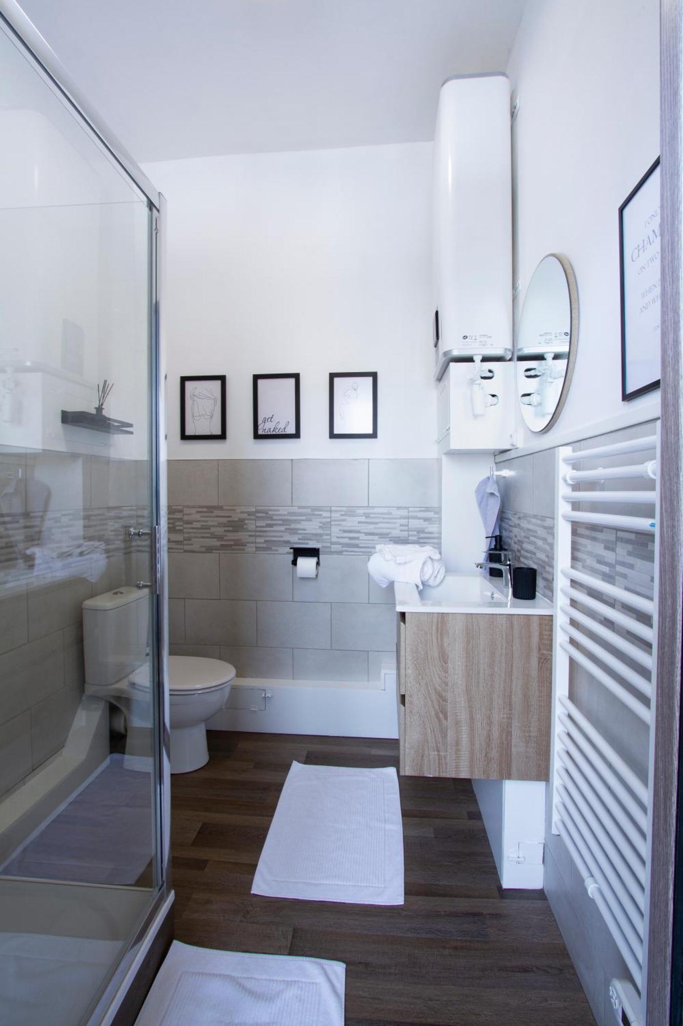 L'Hyper Centre - Netflix & Wifi - Literie Haut De Gamme - Check-In 24H24 - Goodmarning Châlons-en-Champagne Exteriér fotografie